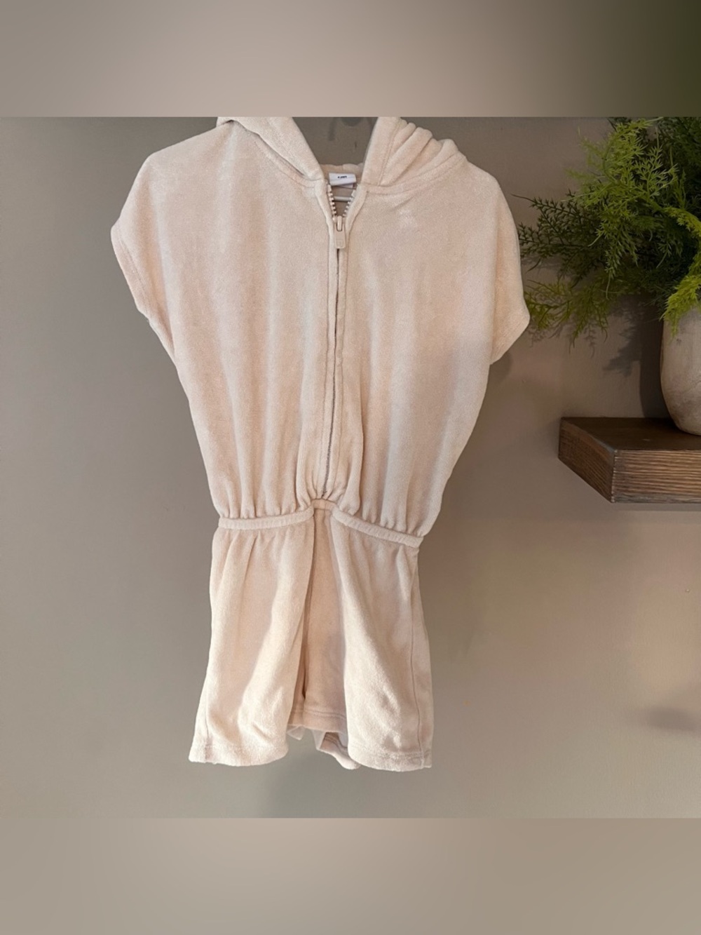 Baby Gap beige towel terry unicorn romper